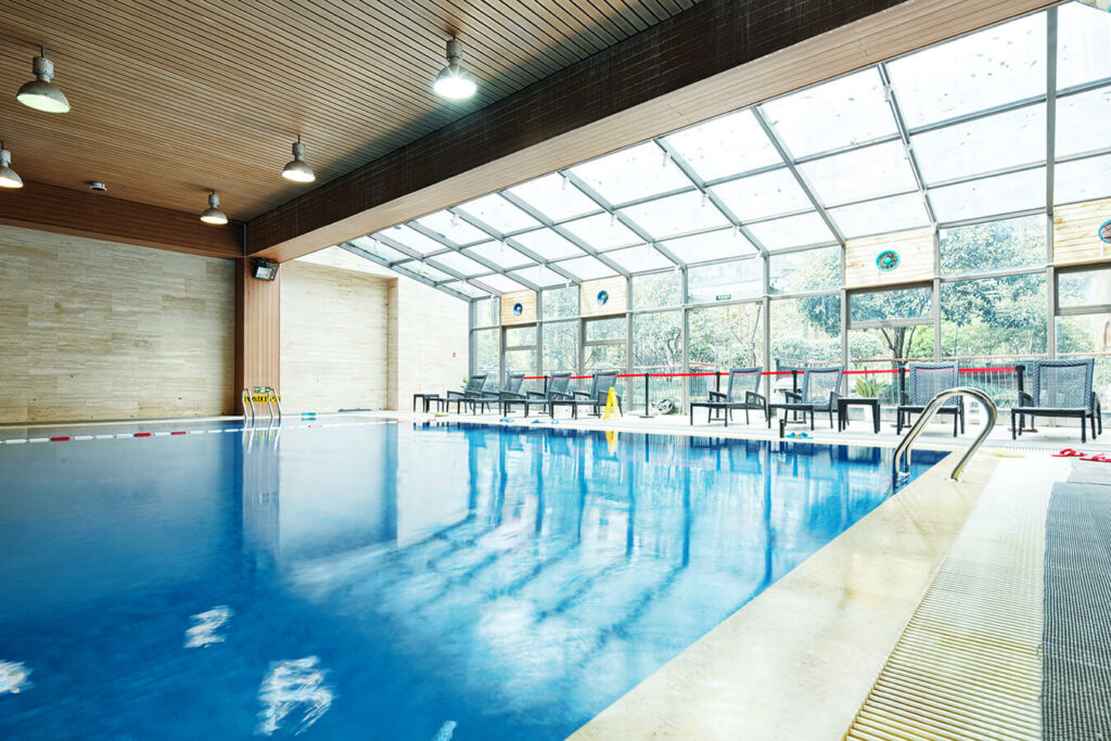 Come garantire la sostenibilità di una piscina