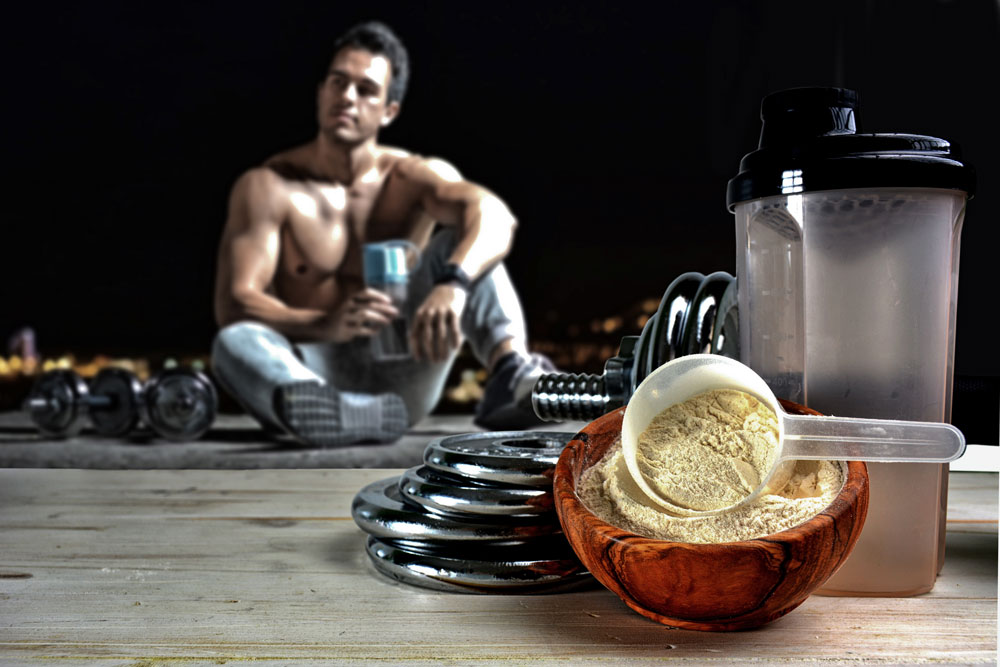 fitness-la-palestra-proteine-palestra-integratori-proteici-1