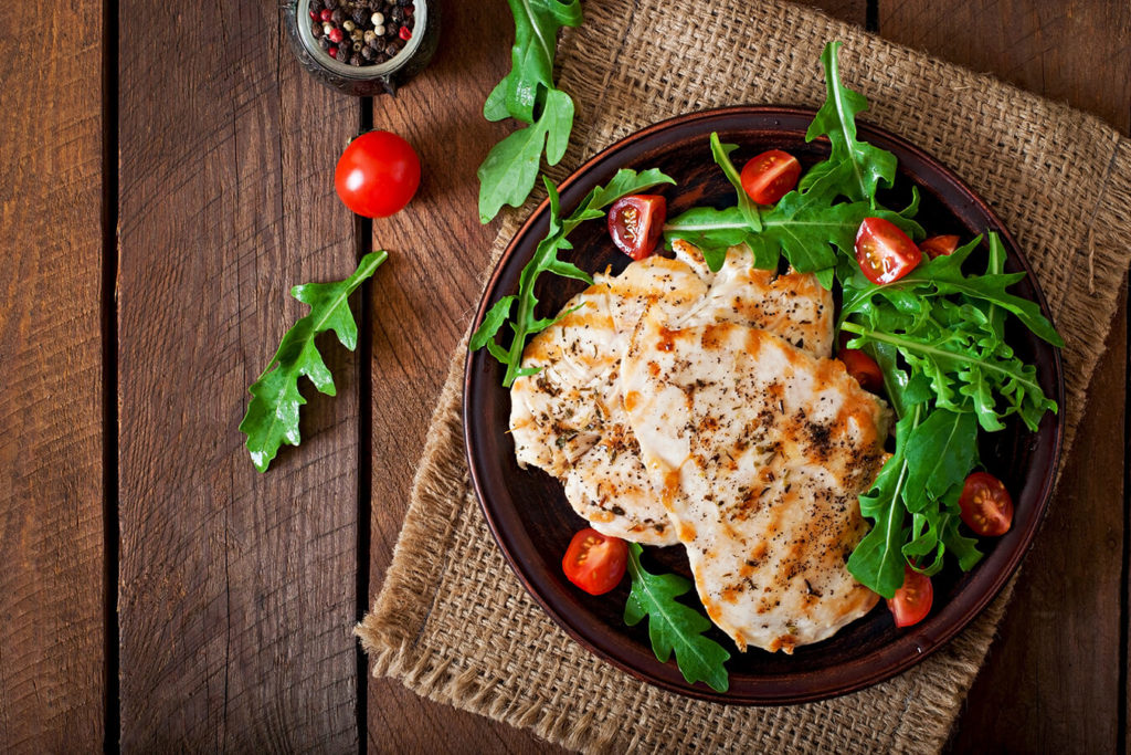 Pollo alla griglia, al forno o in padella: come cucinarlo al meglio