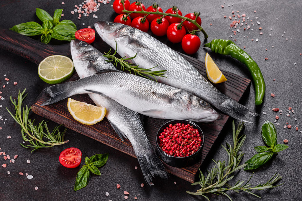 Spigola: Un Tesoro del Mare e le Sue Caratteristiche Distintive