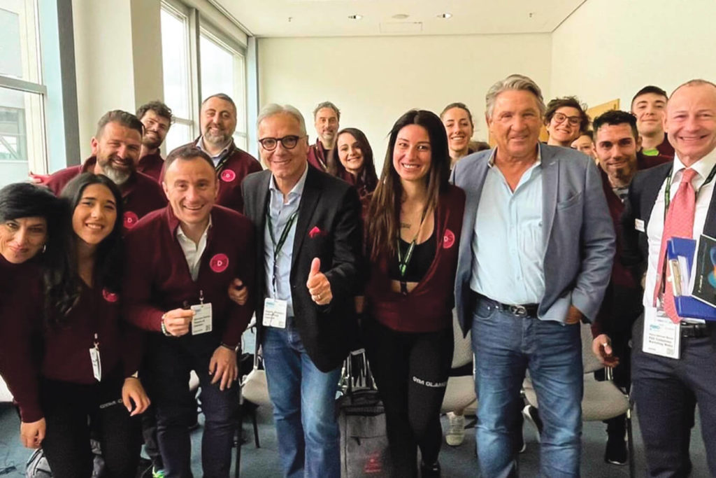Da sinistra Alessandro Madonia e il team di Palestre di Successo, Angelo Desidera, Frank Bhome titolare della catena tedesca Just Fit e Pier Goffredo Ronchi di Fibo