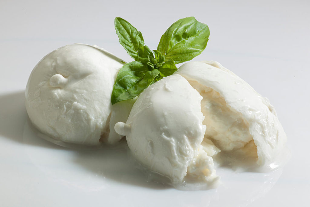 Burrata: un tesoro della tradizione casearia italiana