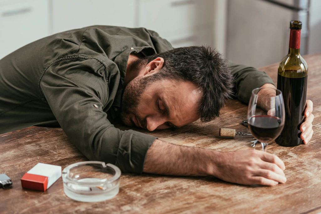 Cosa fare in caso di ingestione di alcool etilico