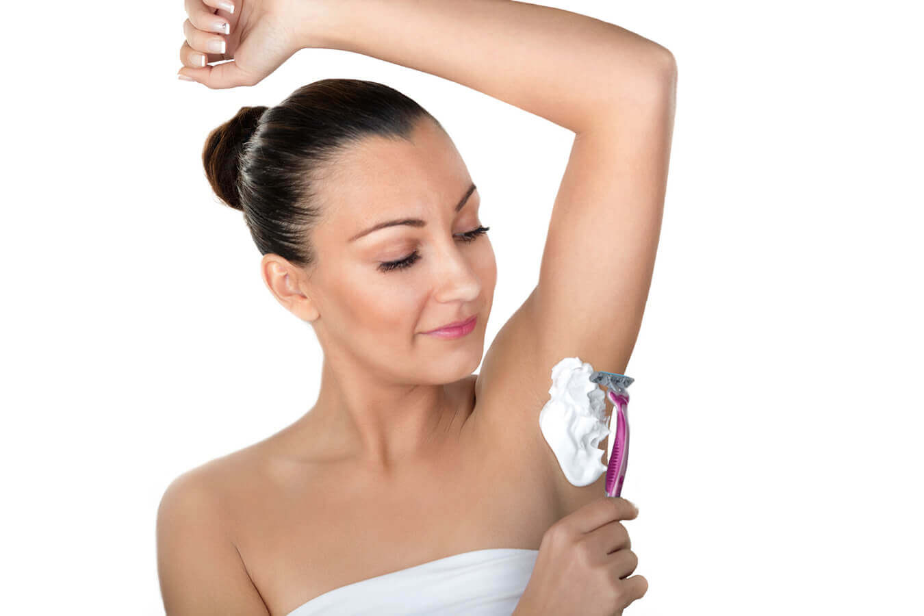 Depilazione delle ascelle: metodi, consigli e vantaggi