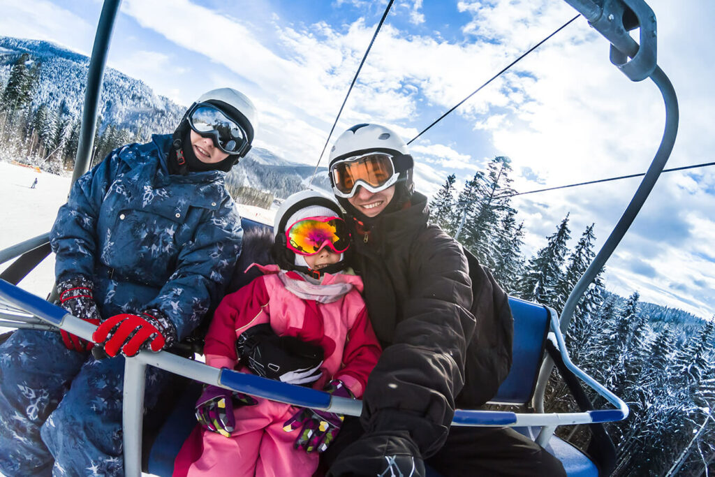 Dove sciare vicino Milano: le migliori località e costi degli skipass