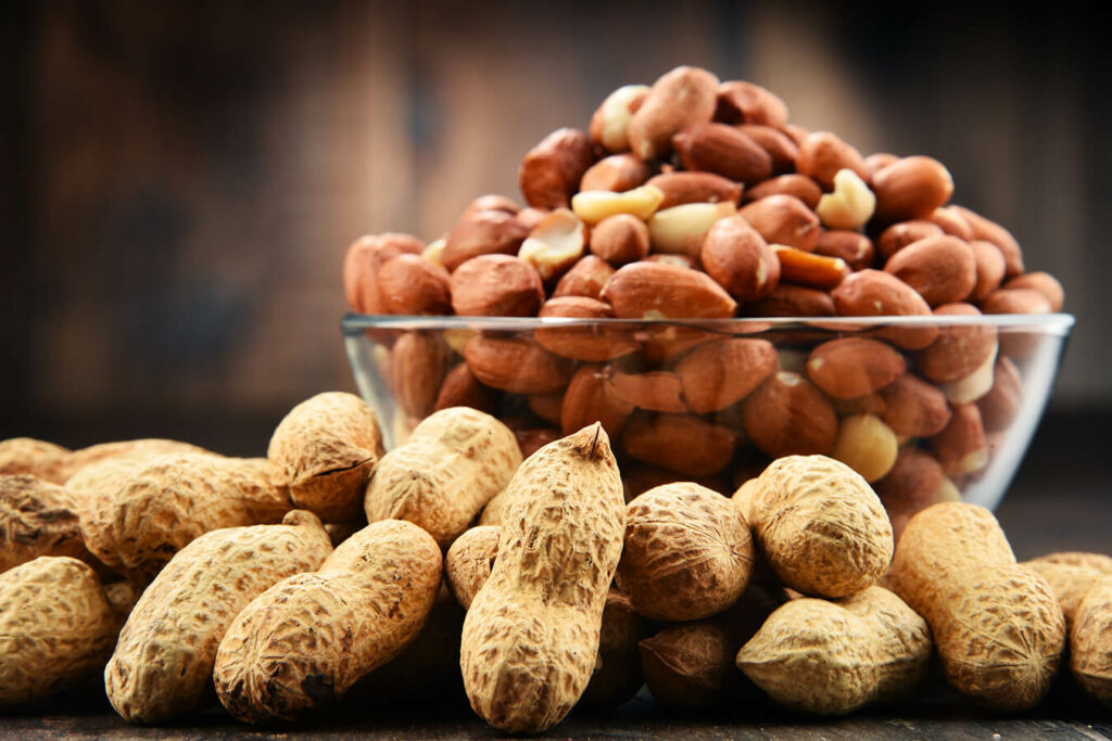 Proprietà delle noccioline: benefici e controindicazioni di un alimento prezioso