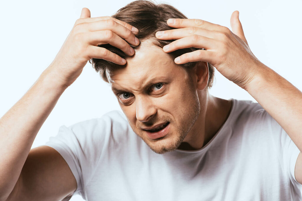 Capelli bianchi rimedi: come prevenirli e nasconderli in modo naturale