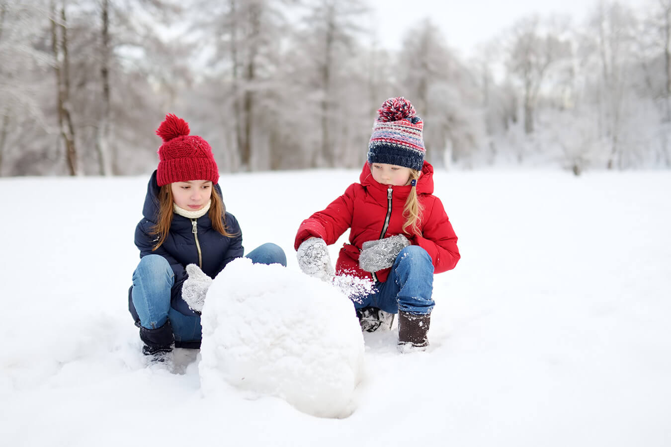 Giochi da fare sulla neve: idee divertenti per grandi e piccoli