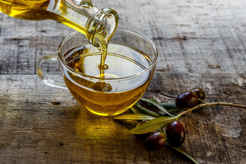 Olio di oliva: proprietà, benefici e utilizzi in cucina