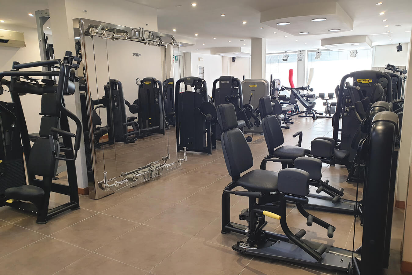 Fitness Studio: rigenerato Technogym e Crossbowline